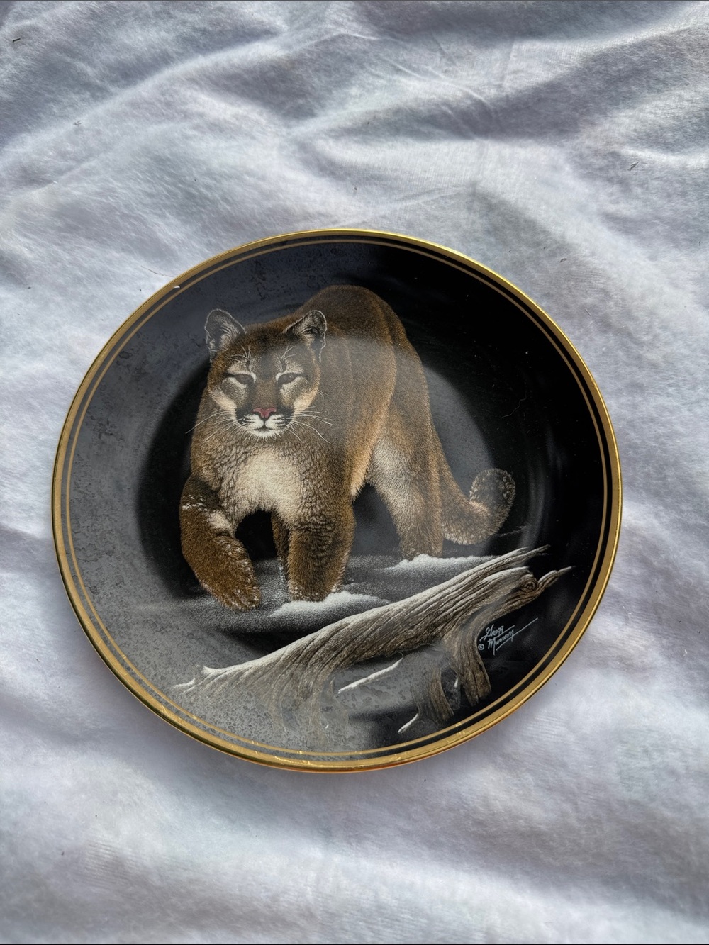 The Hamilton Collection 'Cougar' Decorative Plate - White with Black Design